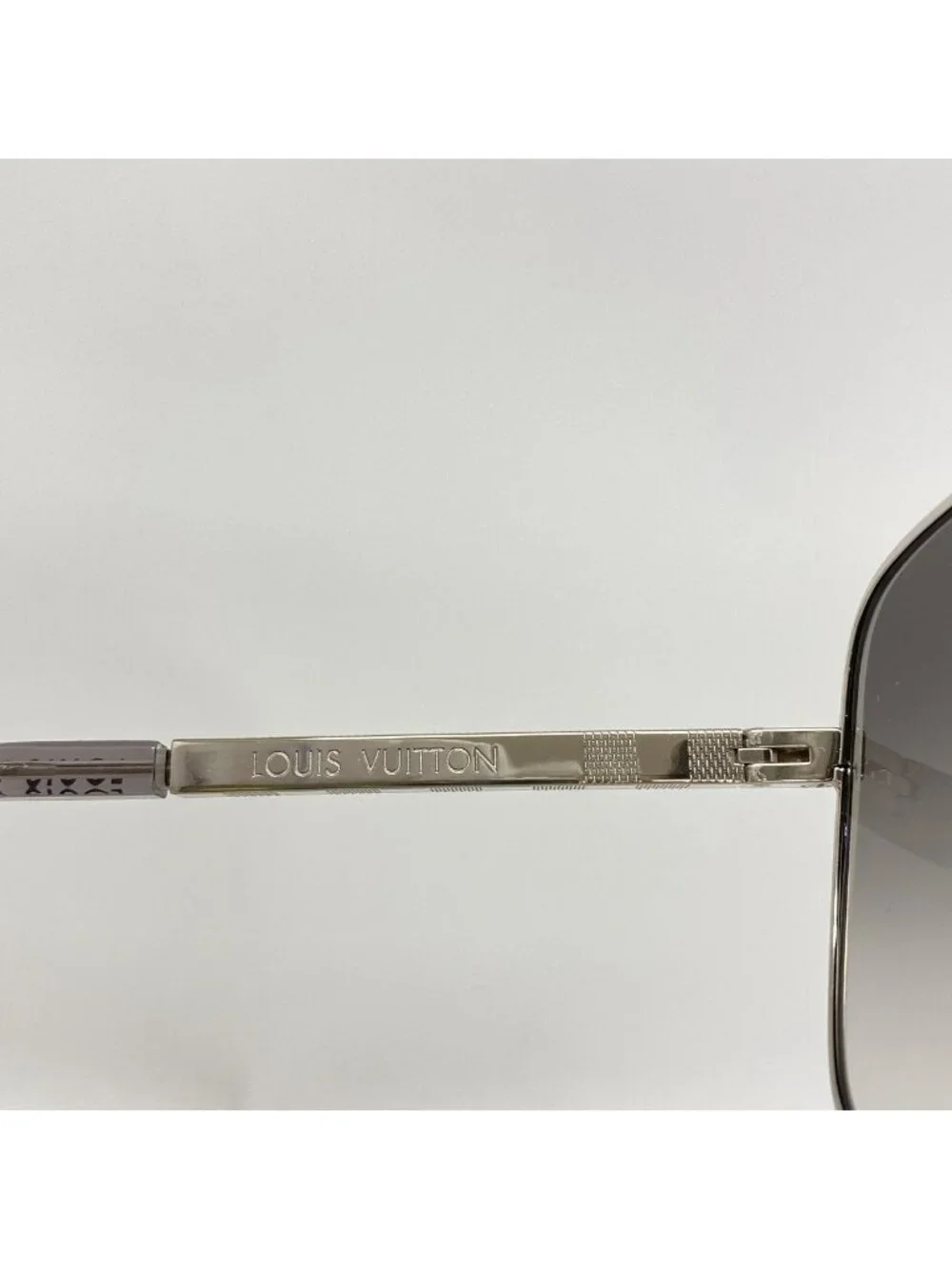 Louis Vuitton Sunglasses Attitude Argent Eyewear